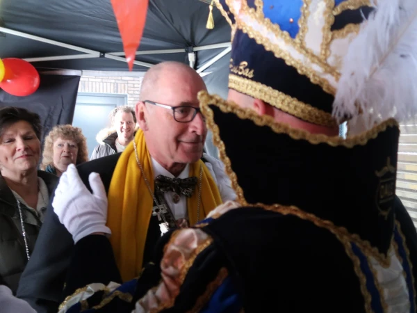 Aanbieden hofauto en receptie Stadsprins