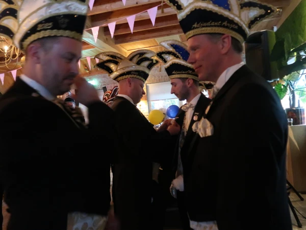 Aanbieden hofauto en receptie Stadsprins