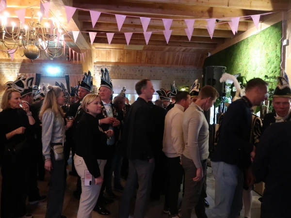 Aanbieden hofauto en receptie Stadsprins