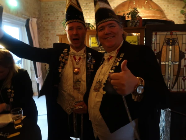 Aanbieden hofauto en receptie Stadsprins