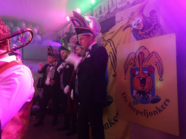 Opkomst 28e Markies Siepeljonkers