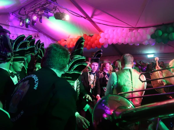 Opkomst 28e Markies Siepeljonkers