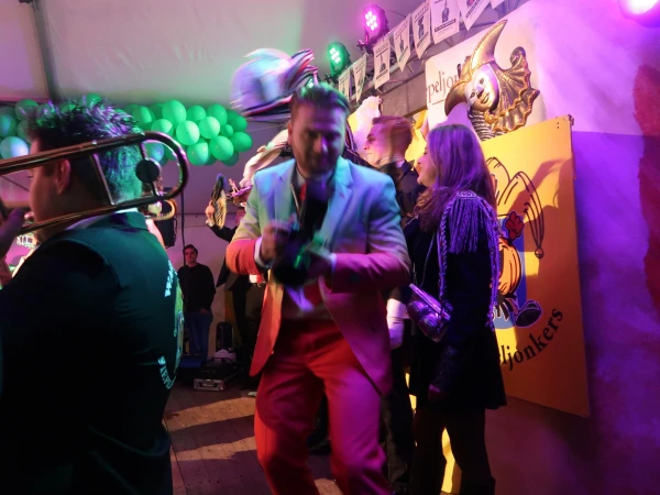 Opkomst 28e Markies Siepeljonkers