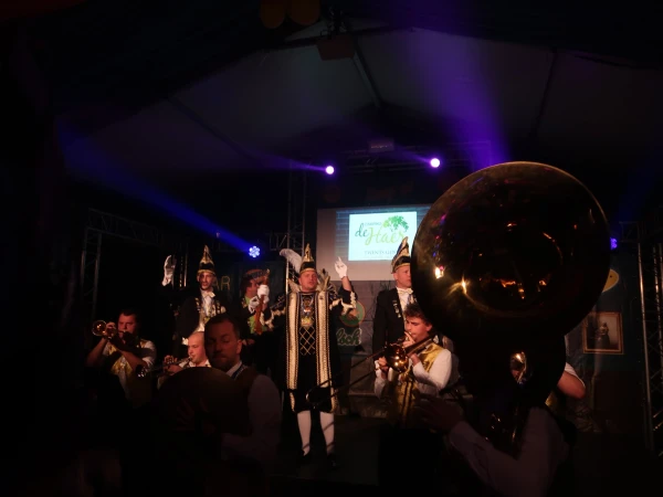 Opkomst Hènige Slepvèènt