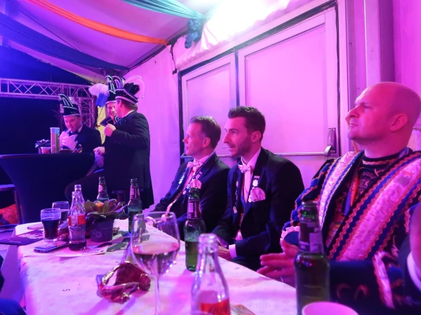 Gala Hènige Slepvèènt