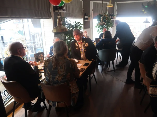 Brunch oud Prinsen, Borrelmiddag Smoezen & Neugoamd