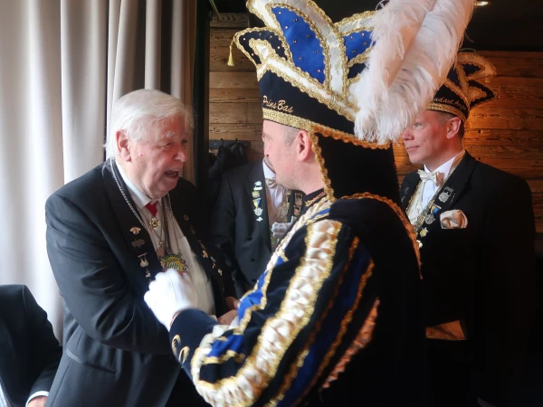 Brunch oud Prinsen, Borrelmiddag Smoezen & Neugoamd