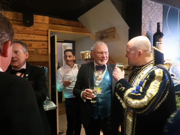 Brunch oud Prinsen, Borrelmiddag Smoezen & Neugoamd