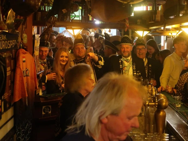 Brunch oud Prinsen, Borrelmiddag Smoezen & Neugoamd