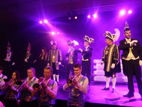 Brunch oud Prinsen, Borrelmiddag Smoezen & Neugoamd