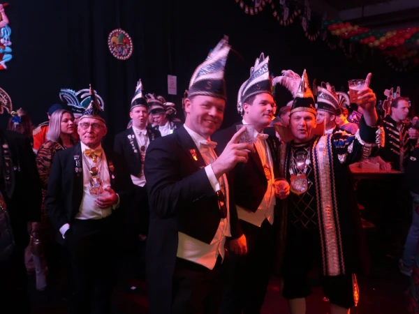 Brunch oud Prinsen, Borrelmiddag Smoezen & Neugoamd