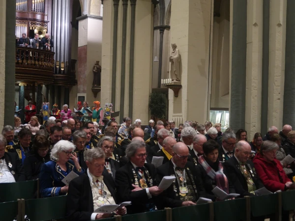 Carnavalsmis & bezoek Kadolstermennekes