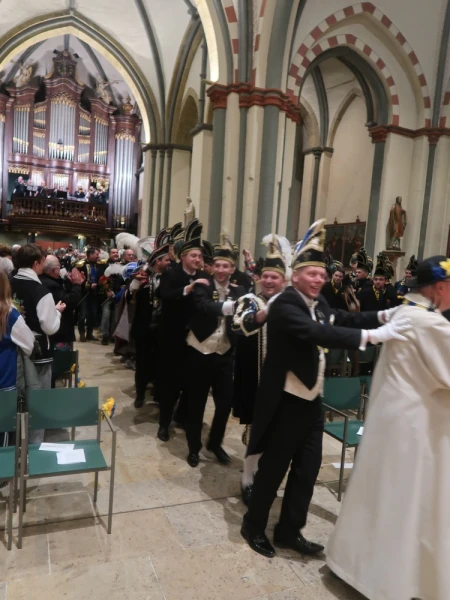 Carnavalsmis & bezoek Kadolstermennekes