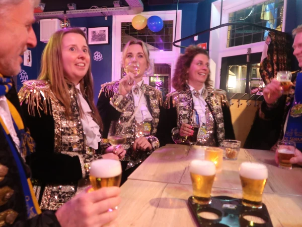 Carnavalsmis & bezoek Kadolstermennekes