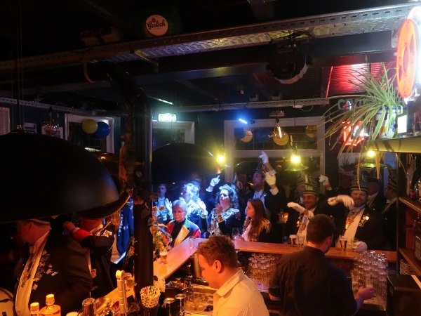 Carnavalsmis & bezoek Kadolstermennekes