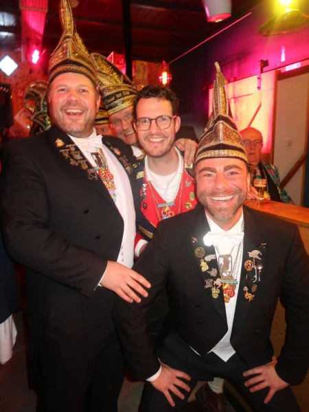 Carnavalsmis & bezoek Kadolstermennekes