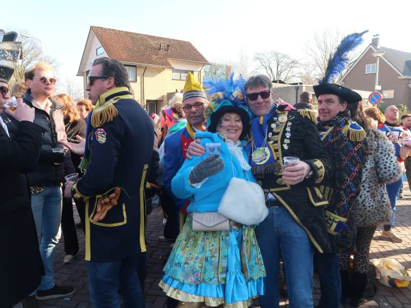 Fruhshoppen Agelo & optocht Oldenzaal