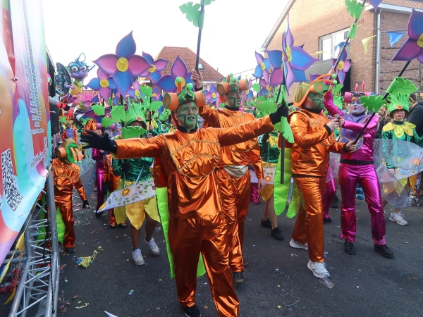 Fruhshoppen Agelo & optocht Oldenzaal