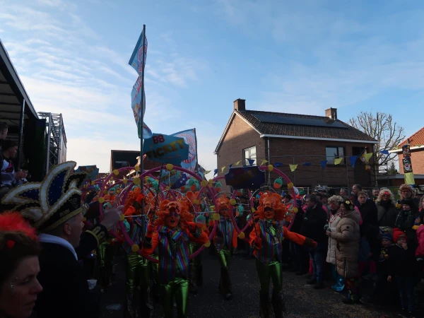 Fruhshoppen Agelo & optocht Oldenzaal