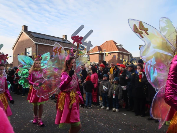 Fruhshoppen Agelo & optocht Oldenzaal