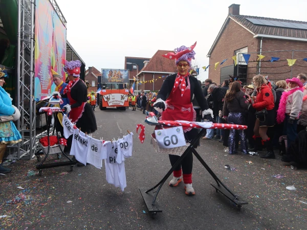 Fruhshoppen Agelo & optocht Oldenzaal