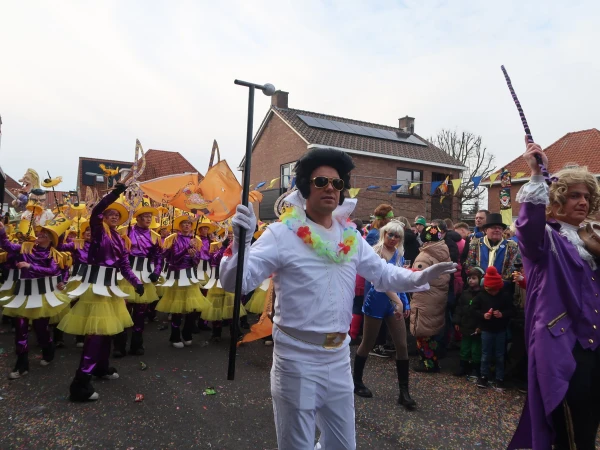 Fruhshoppen Agelo & optocht Oldenzaal