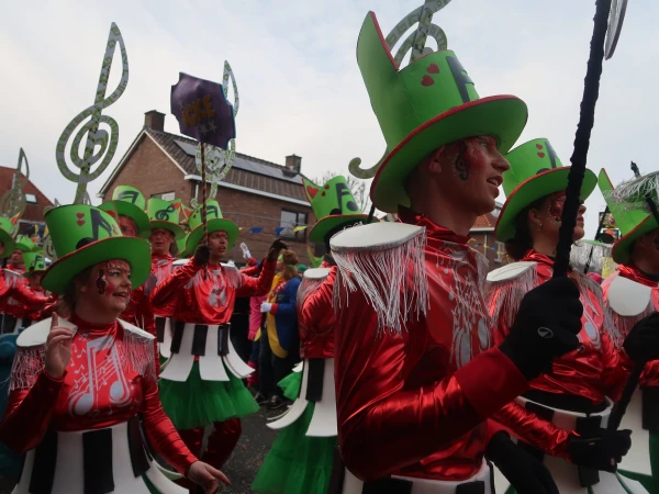 Fruhshoppen Agelo & optocht Oldenzaal