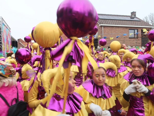 Fruhshoppen Agelo & optocht Oldenzaal