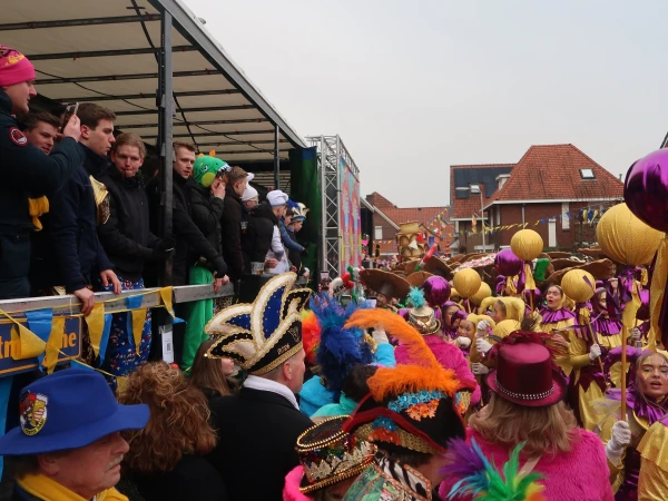 Fruhshoppen Agelo & optocht Oldenzaal