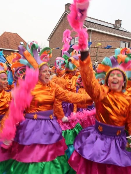 Fruhshoppen Agelo & optocht Oldenzaal