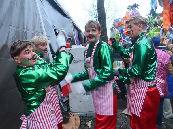 Fruhshoppen Agelo & optocht Oldenzaal