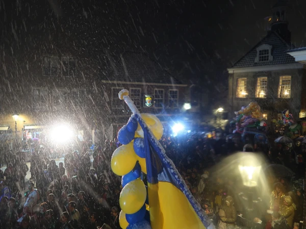 Fruhshoppen Agelo & optocht Oldenzaal